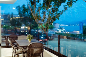 Gloal Suites & Residence